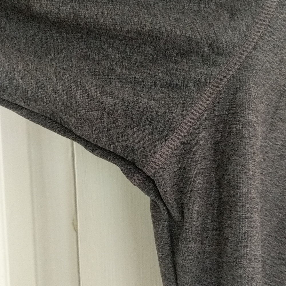Champion athletic top, 1/4 zip, long sleeve size L - Picture 6 of 6